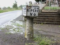 Borne Michelin petit patrimoine routier - Louin