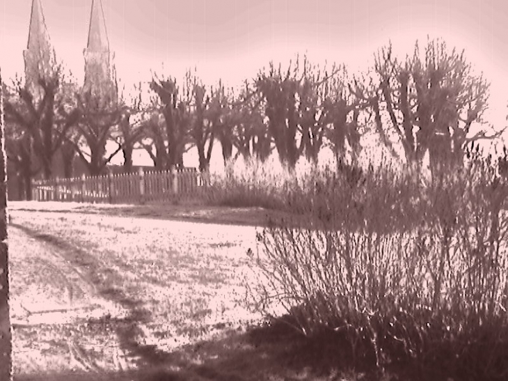 Eglise de mauléon prise de vue du chateau(photo retravaillée)