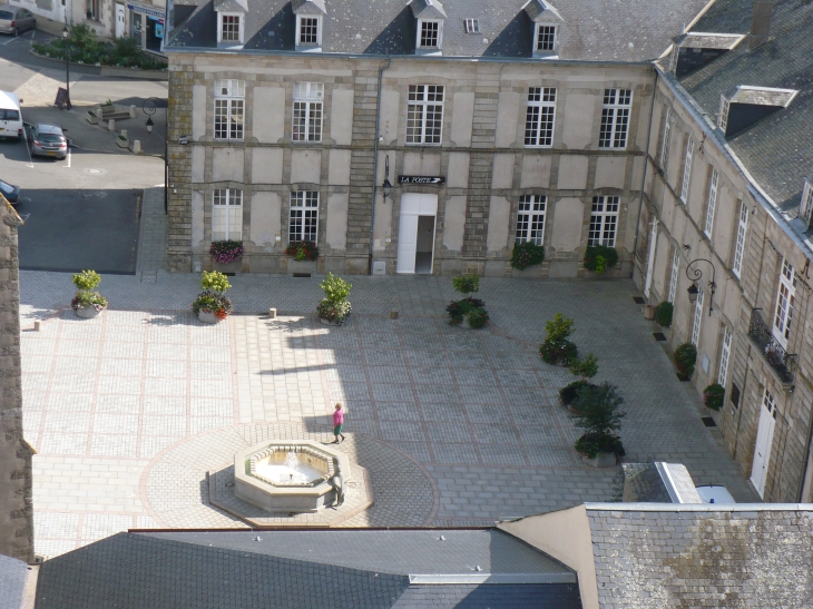 Place de la Mairie vue du clocher - Mauléon