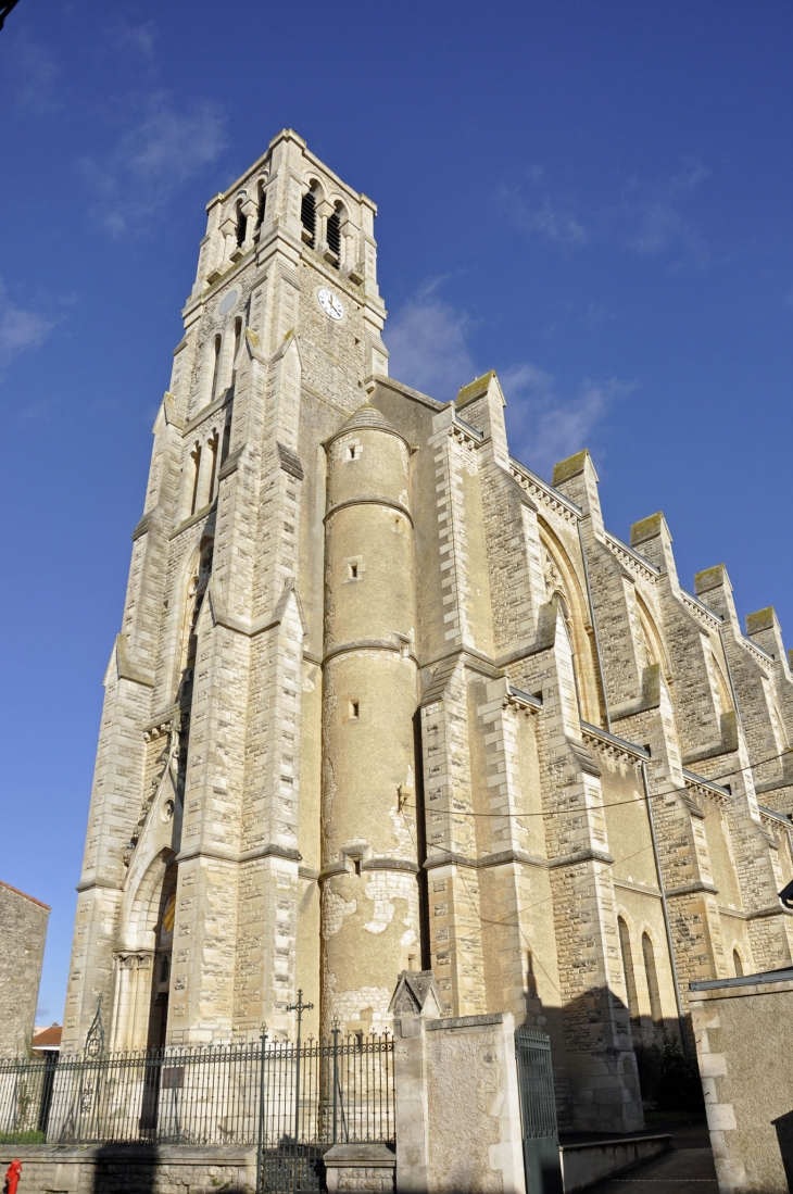 NIORT EGLISE ST ETIENNE DU PORT