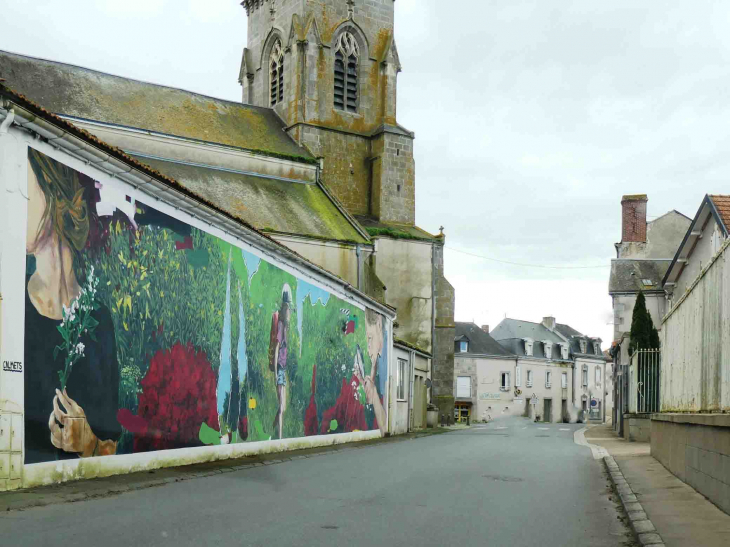 Street art près de l'église - Nueil-les-Aubiers