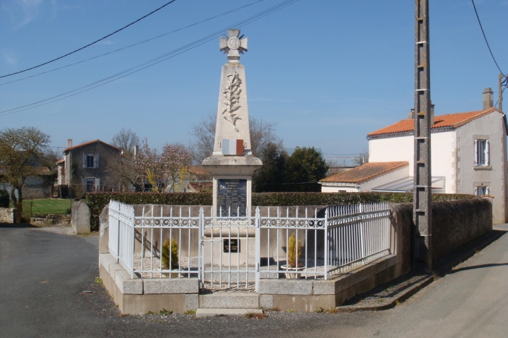 Monument aux morts - Oroux