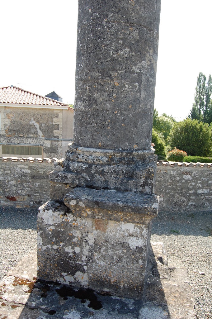 Monument aux Morts pour la France - Pamplie