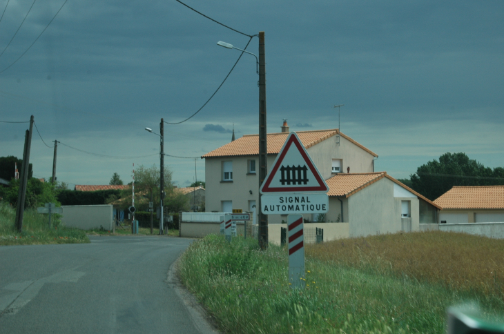 Passage à Niveau - Pas-de-Jeu