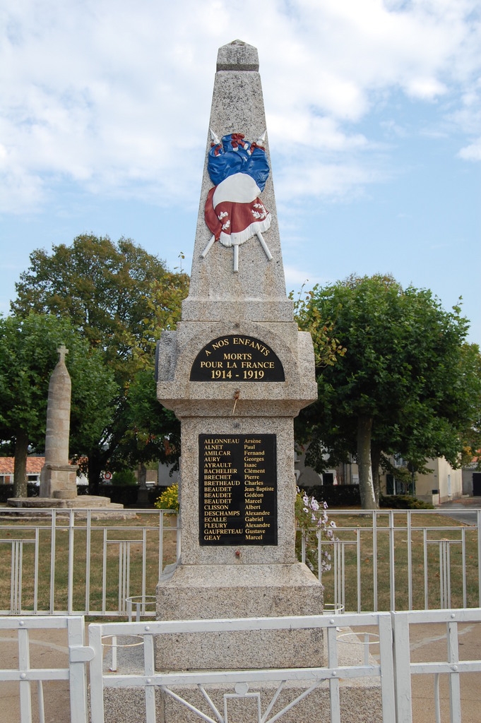 Monument aux Morts pour la France - Pompaire