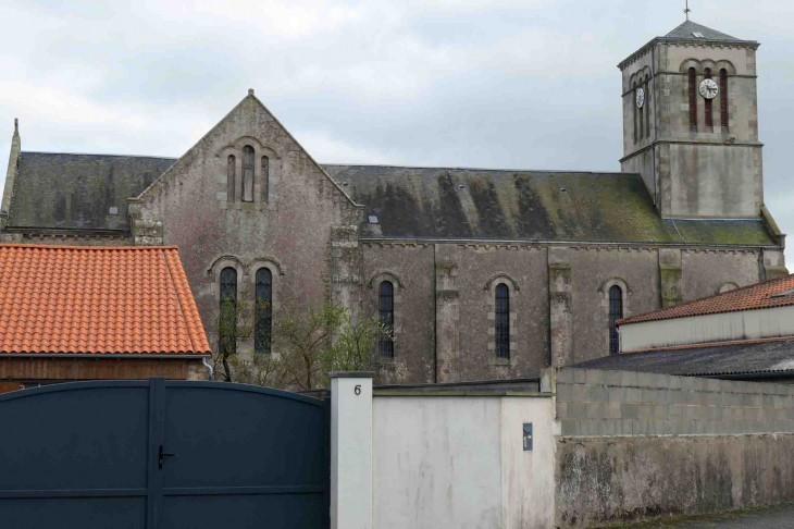 L'église - Saint-Amand-sur-Sèvre