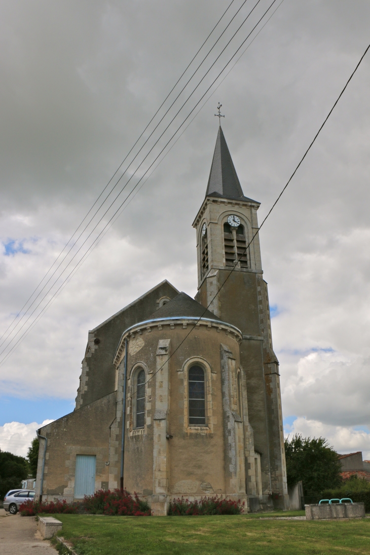 Le chevet de l'église. - Saint-Georges-de-Rex