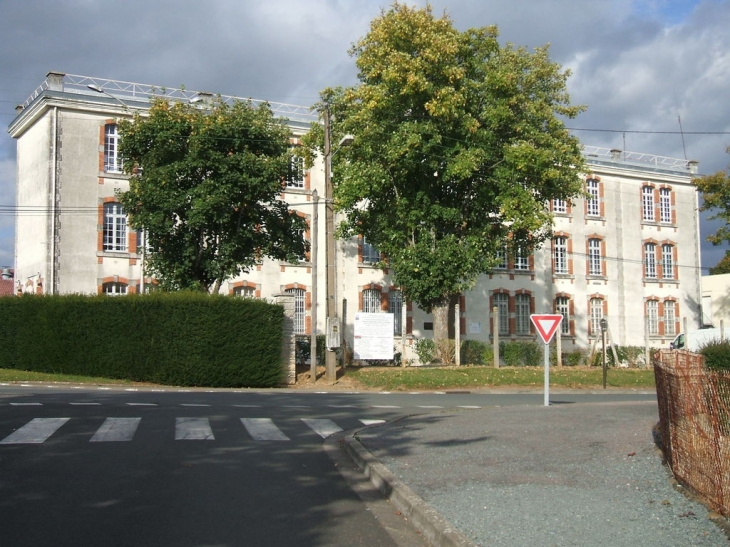 Caserne COIFFE - Saint-Maixent-l'École