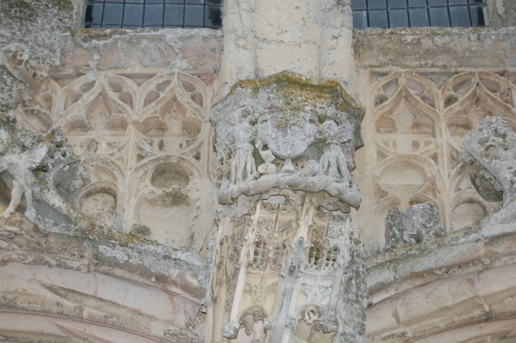 Fronton de l' ABBATIALE - Saint-Marc-la-Lande