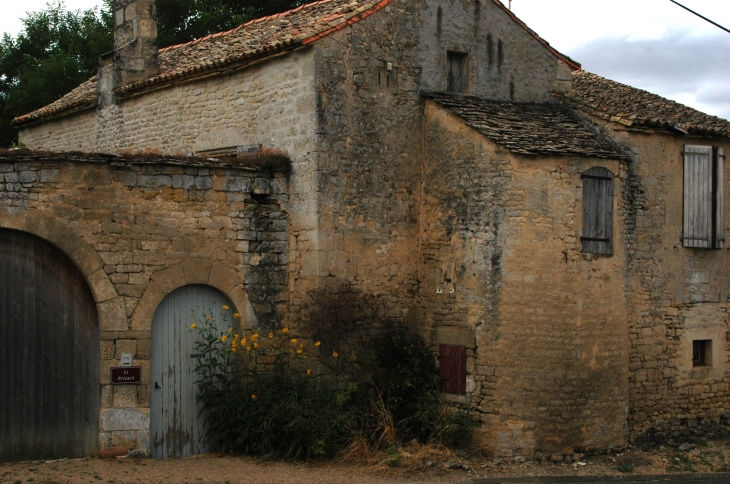 Prieuré  - Saint-Médard