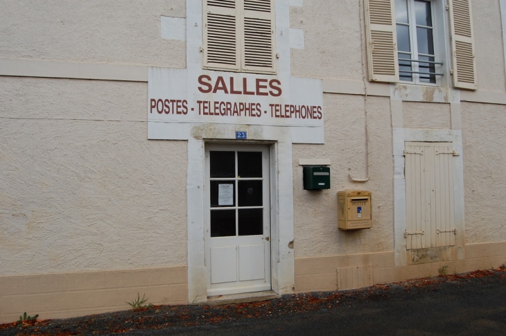 La Poste - Salles