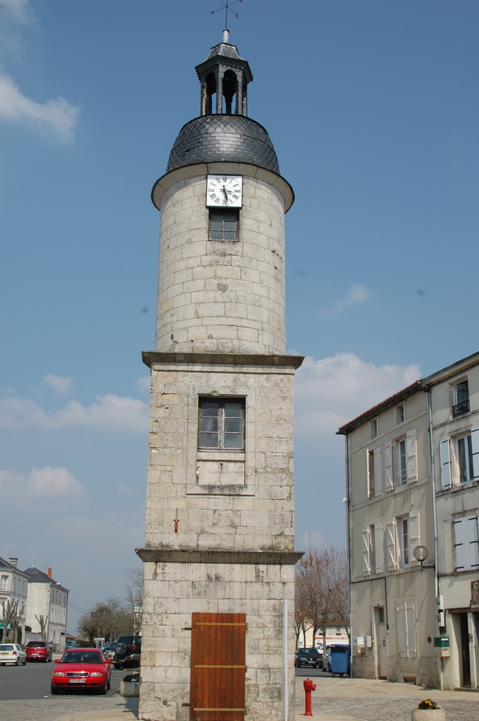 La Tour centre ville - Sauzé-Vaussais