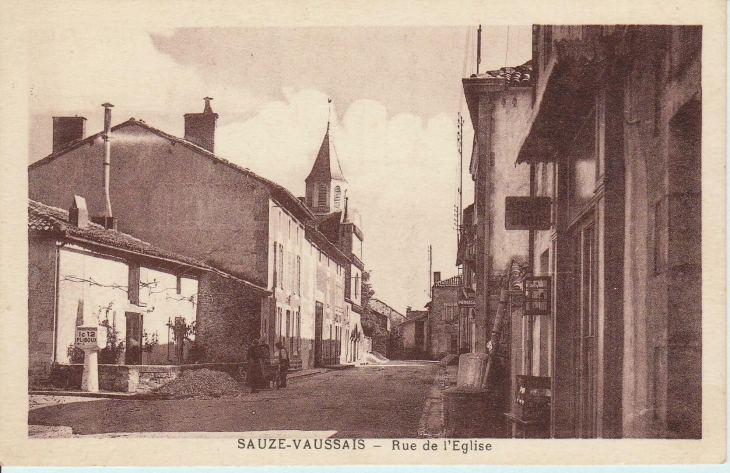 Carte ancienne avec un borne Michelin aujourd'hui disparue - Sauzé-Vaussais