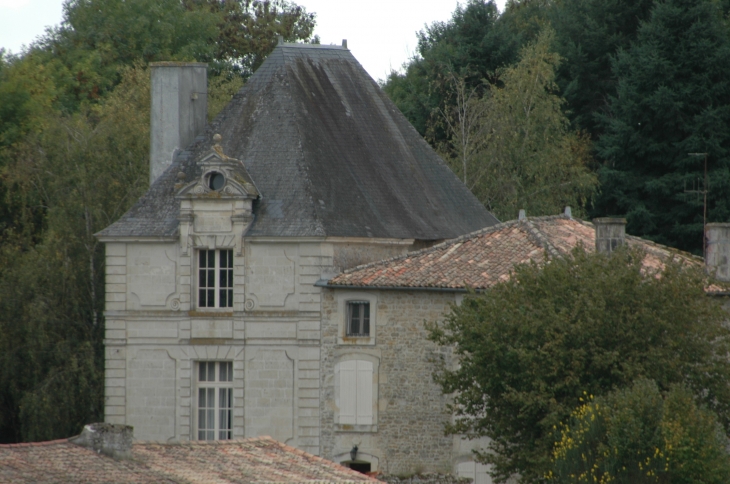 Logis de Bois des Près  (privé) - Souvigné