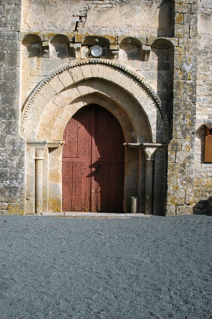 Facade église St JAcques - Vanzay