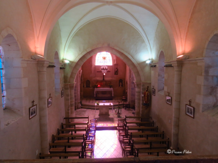 L'église saint Léger de Vautebis dans les Deux-Sèvres