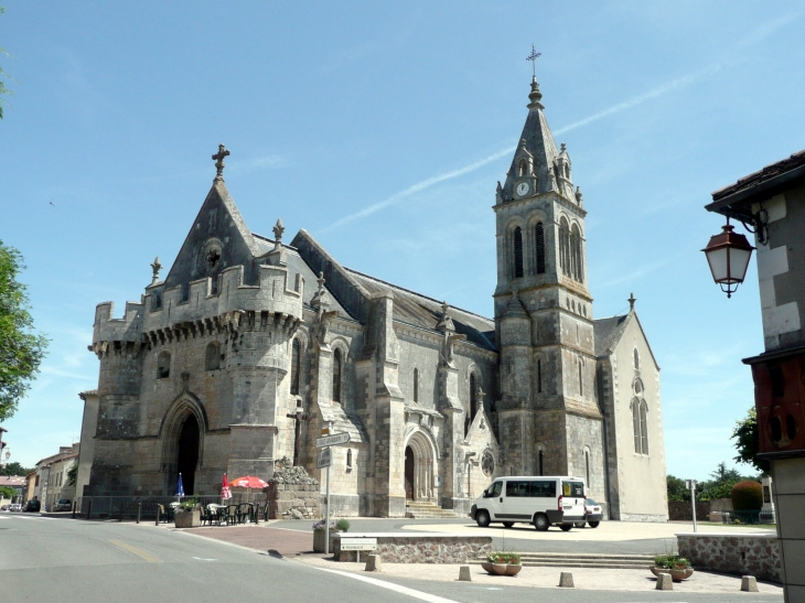 église saint Hilaire - Adriers