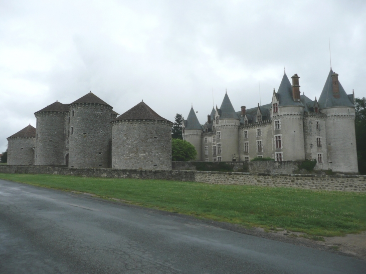 Le chateau - Bourg-Archambault