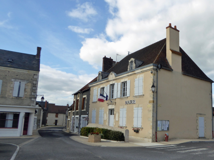 Rue de la mairie - Brigueil-le-Chantre