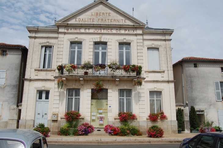 La Mairie - Charroux