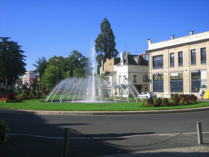 Rond-point de la poste - Châtellerault