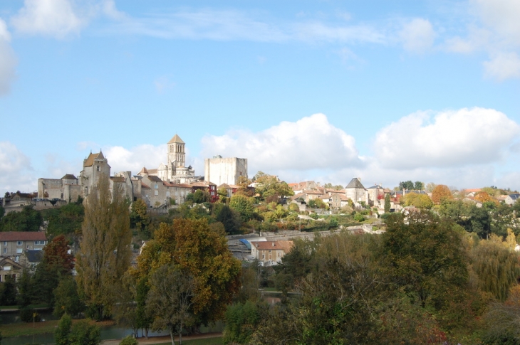 L'ensemble Médieval - Chauvigny