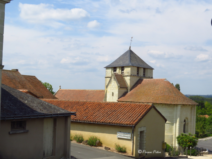 Eglise Notre Dame de Colombiers 86