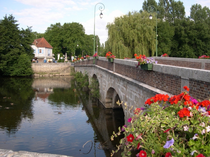 Pont sur la Benaize - La Trimouille