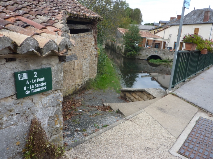  - Lavausseau