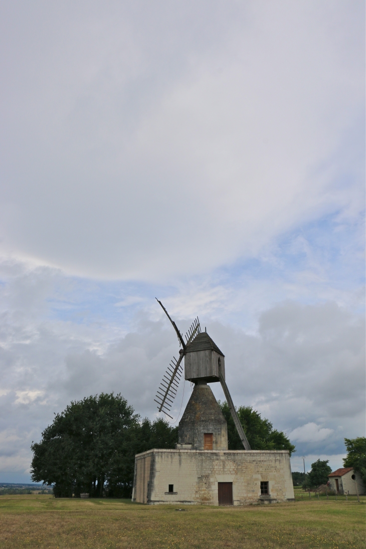 Le moulin du Puy d'Ardanne - Loudun