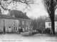 La place, début XXe siècle (carte postale ancienne).