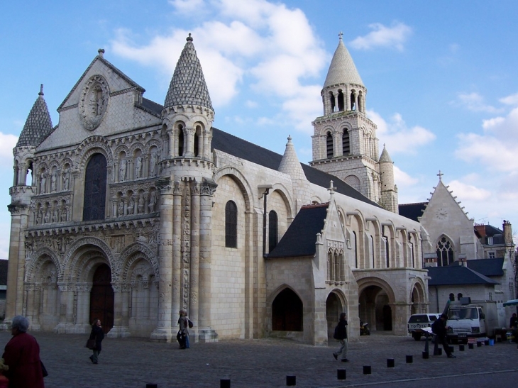 Eglise - Poitiers