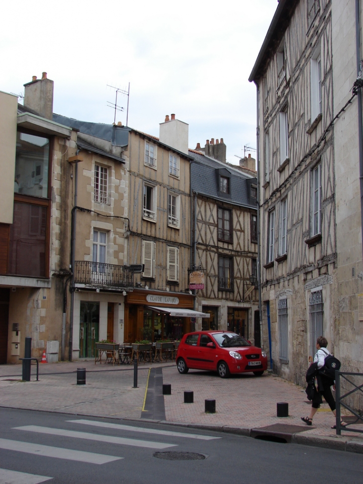 La Rue des Vieilles Boucheries - Poitiers