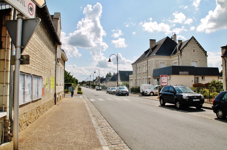 Le Village - Port-de-Piles