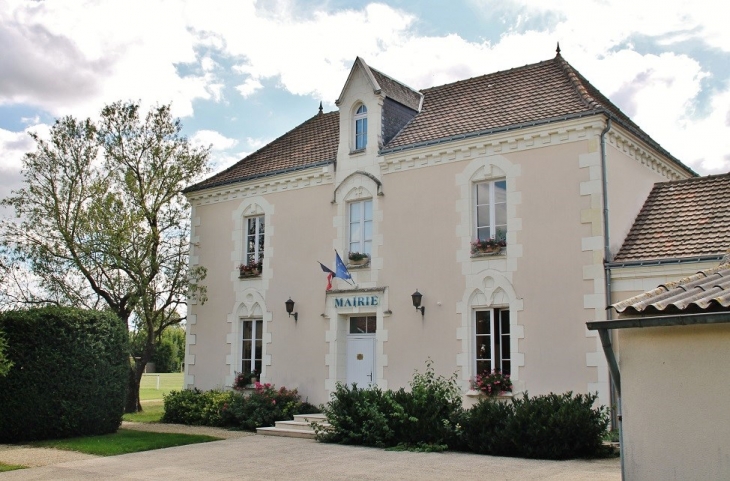 La Mairie - Pouant