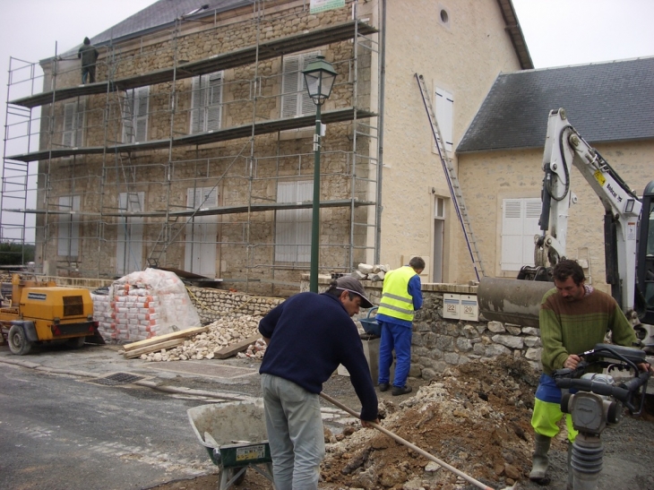 Travaux mairie - Saint-Léomer