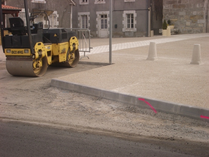 Un centre bourg tout neuf !! - Saint-Léomer