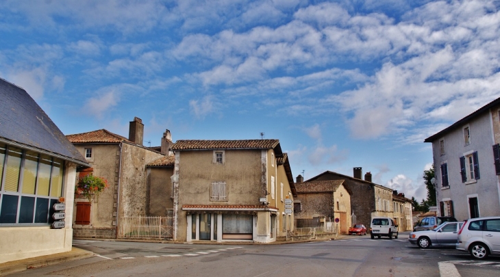 La Commune - Saint-Sauvant