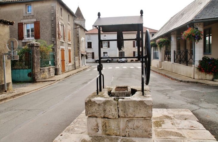 La Commune - Saint-Sauvant