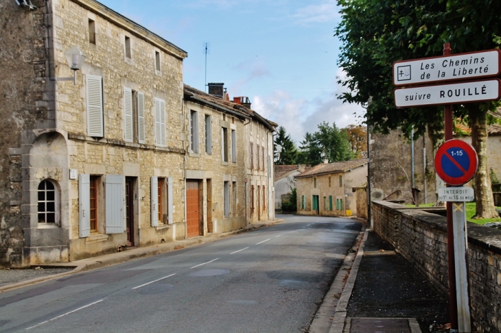 La Commune - Saint-Sauvant