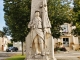 Photo suivante de Saint-Sauvant Monument-aux-Morts