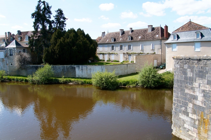 Au bord de la Gartempe. - Saint-Savin