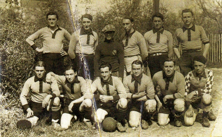 L'équipe de foot  1936-1940 .......bail.ber - Saint-Saviol