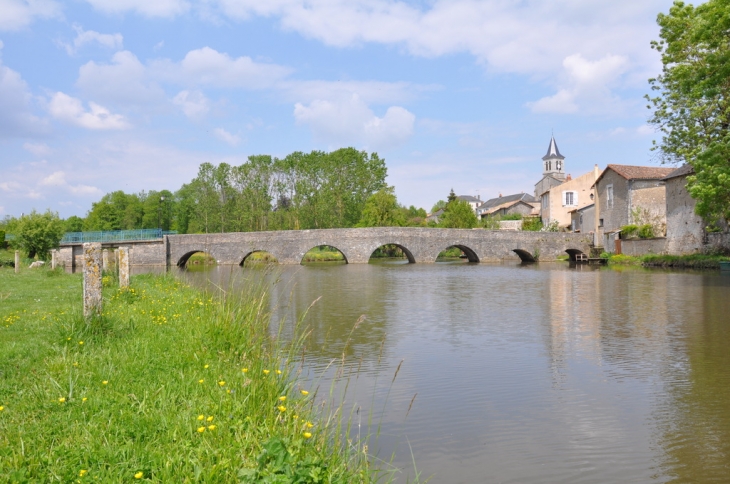 Le pont des bergers - Sanxay