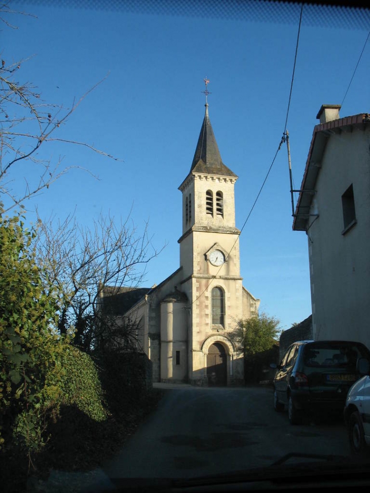 La petite église de Savigny - Savigny-Lévescault