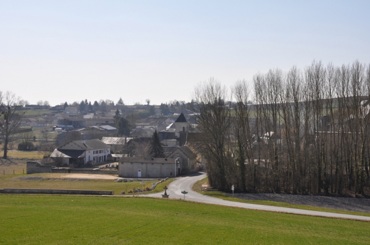 Le village vu du château - Usseau