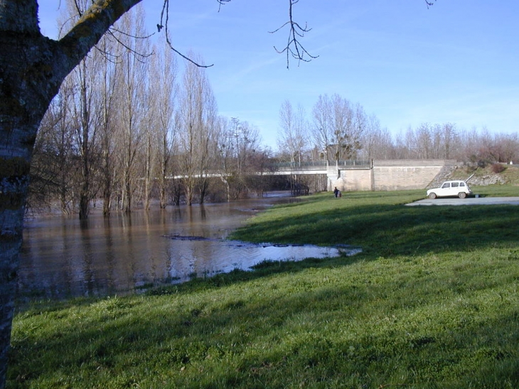 La Gartempe sort de son lit - Vicq-sur-Gartempe