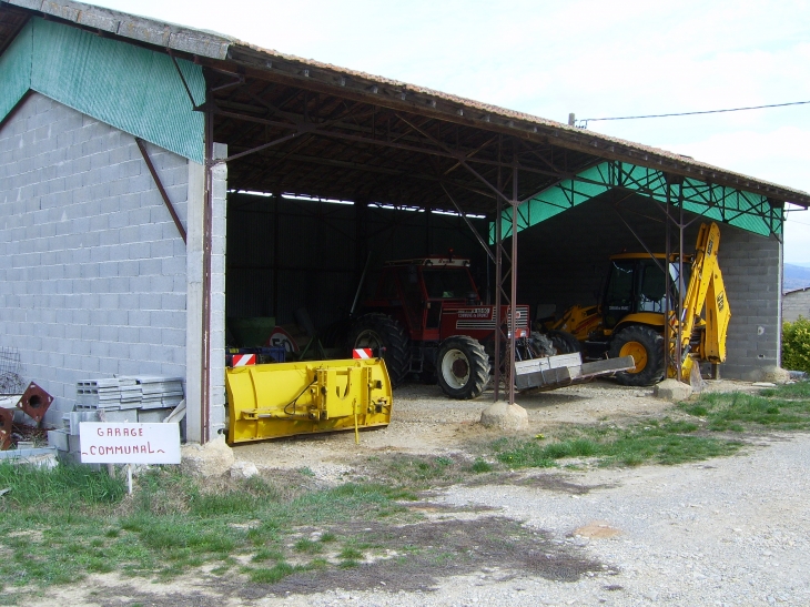 Hangar communal - Brunet