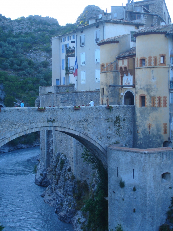 Entrevaux village