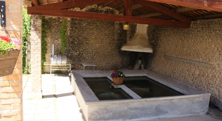 Lavoir - Entrevennes